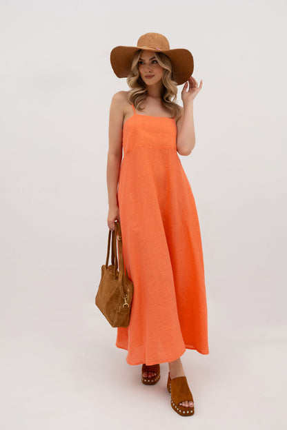 Linen maxi dress with straps – flared and airy