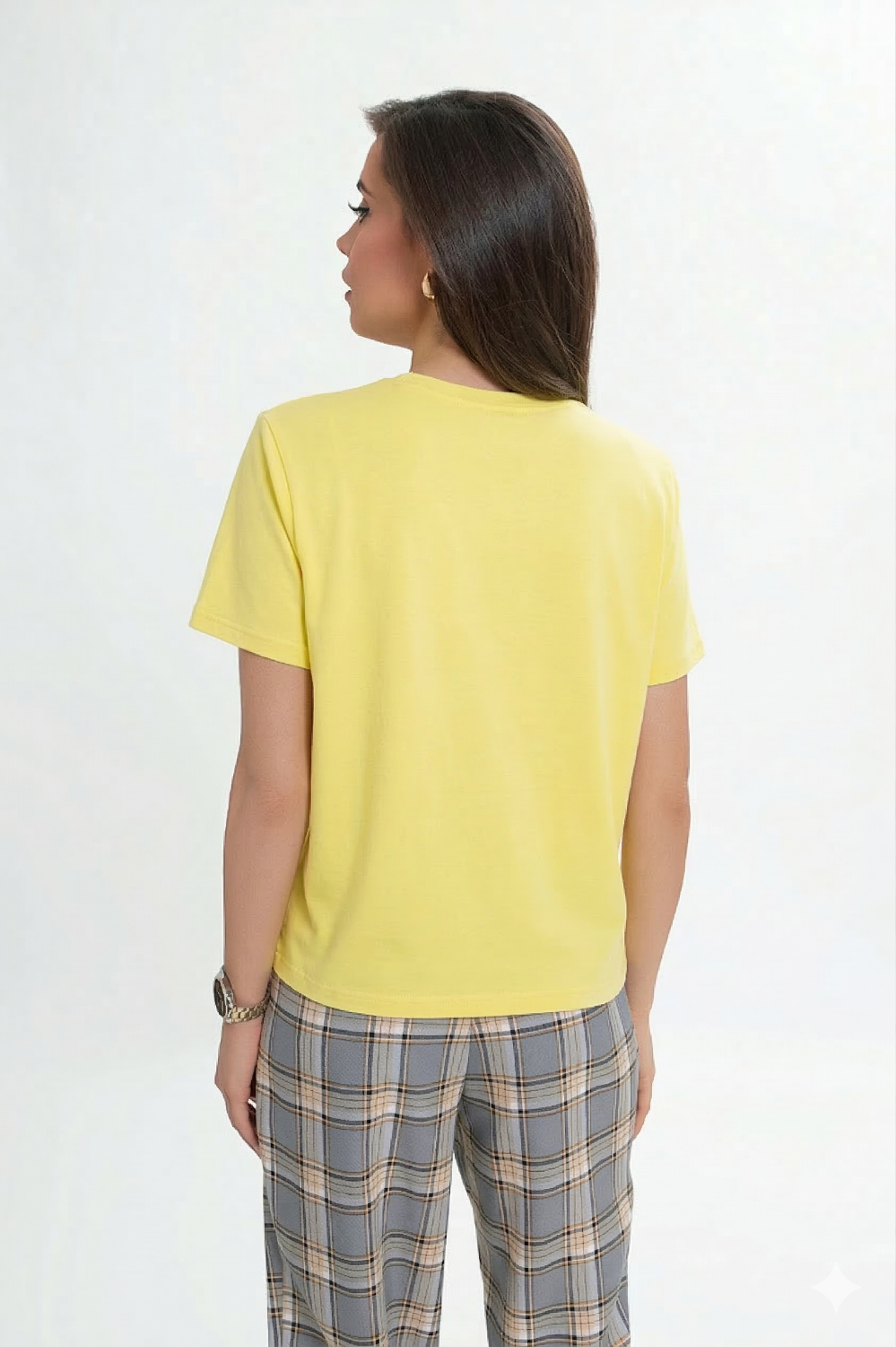 Bawełniana bluzka z poduszkami na ramionach – elegancki basic