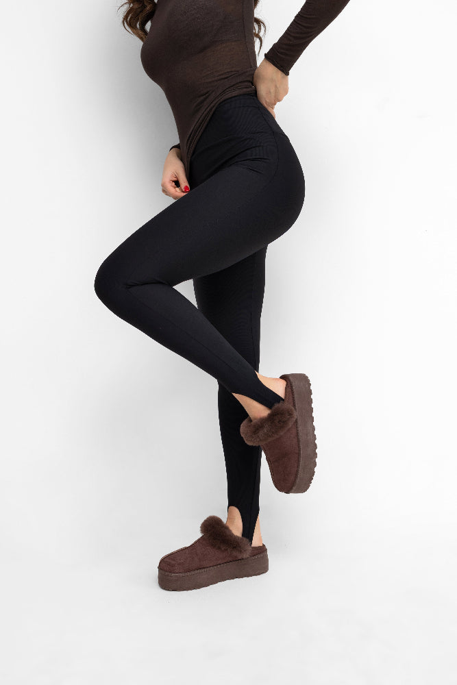 Legginsy narciarki z gumką na stopę