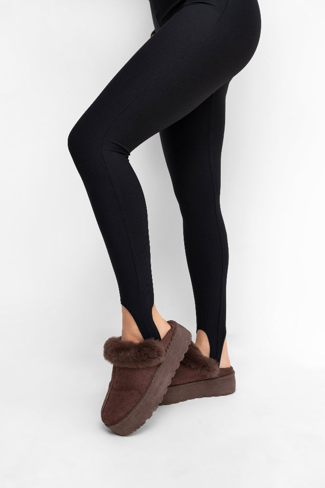 Legginsy narciarki z gumką na stopę