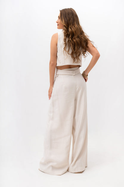 Women's trousers with a decorative belt and wide legs
