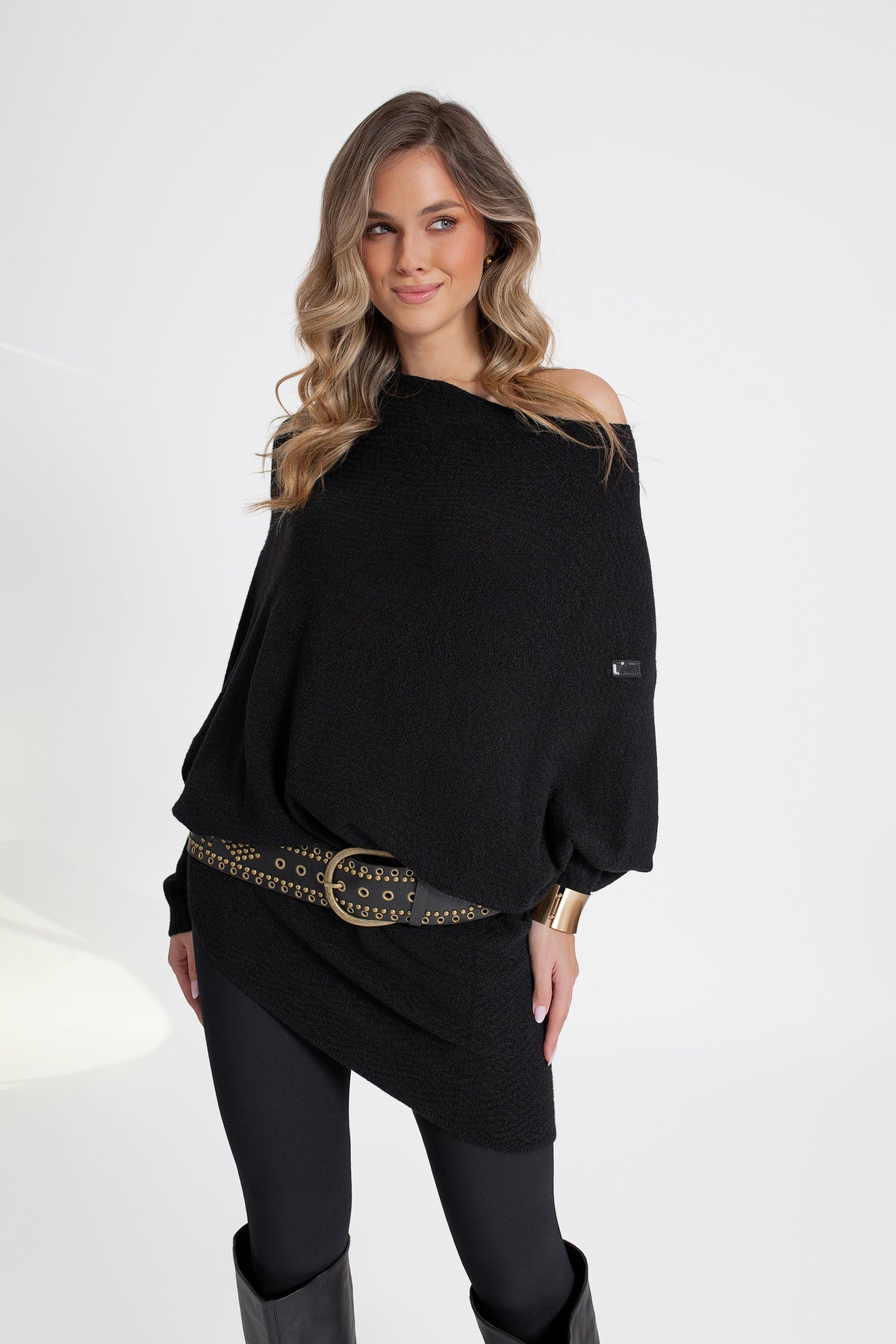 ALMA Sweter damski asymetryczny oversize