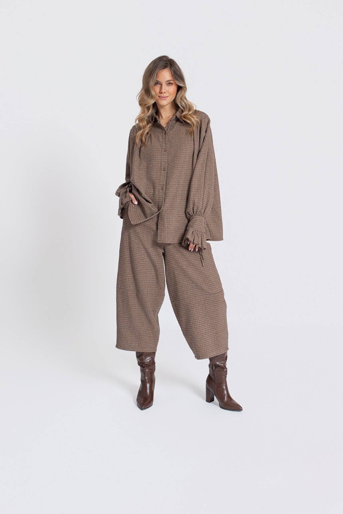 KIRA Koszula damska oversize w kratę z falbankami