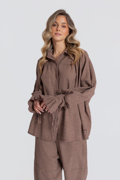 KIRA Koszula damska oversize w kratę z falbankami