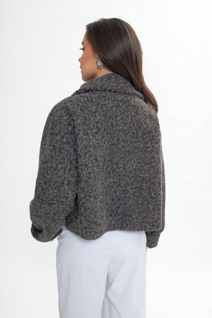 Kurtka damska z wysoką stójką i klapami – elegancka, kimono