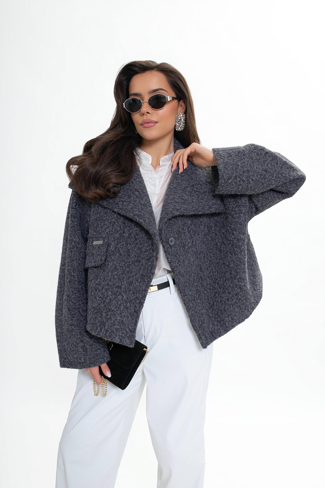 Kurtka damska z wysoką stójką i klapami – elegancka, kimono