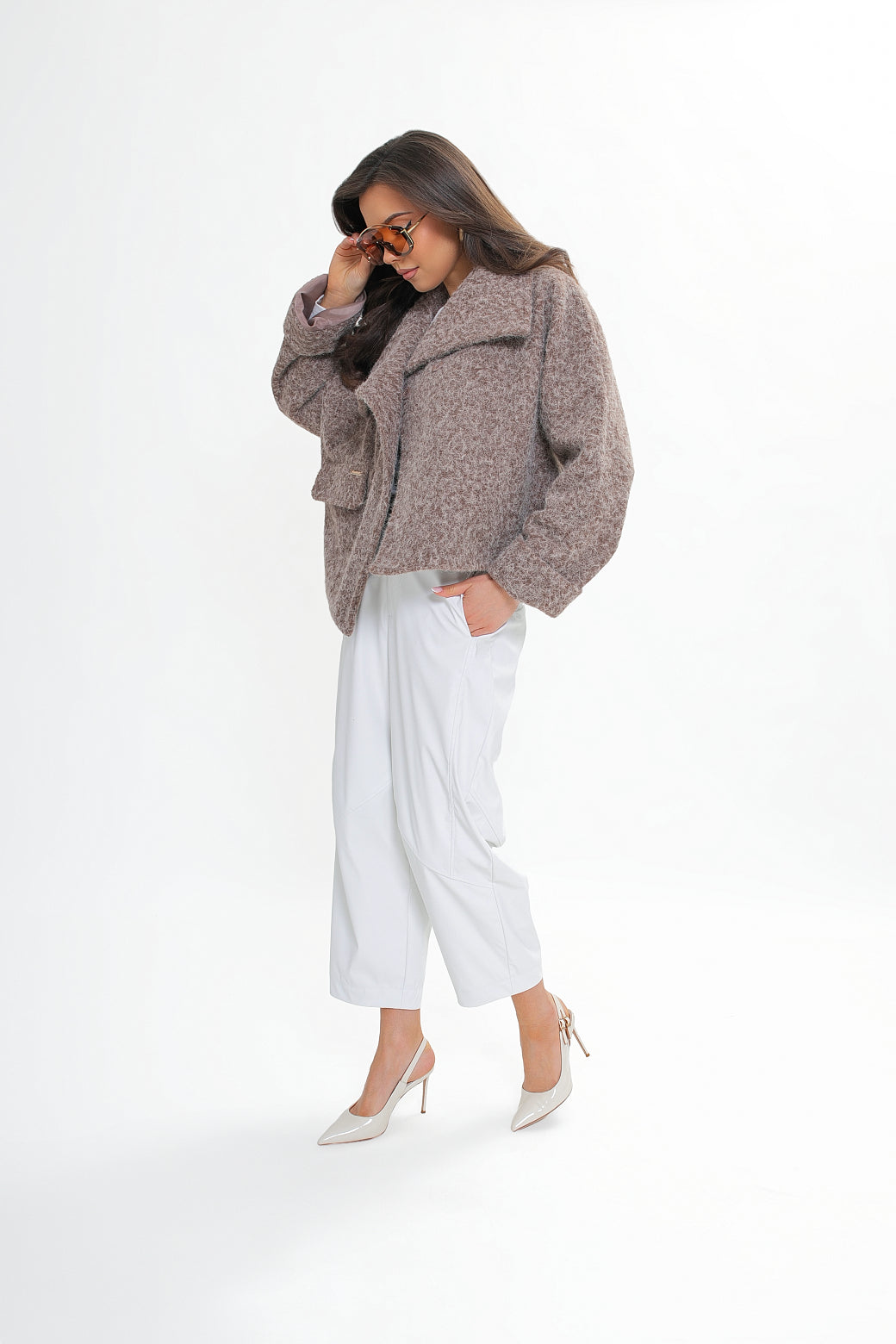 Kurtka damska z wysoką stójką i klapami – elegancka, kimono