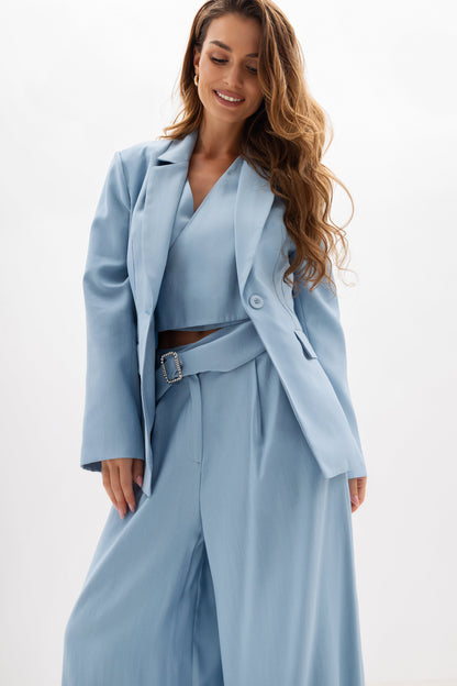 Women's trousers with a decorative belt and wide legs