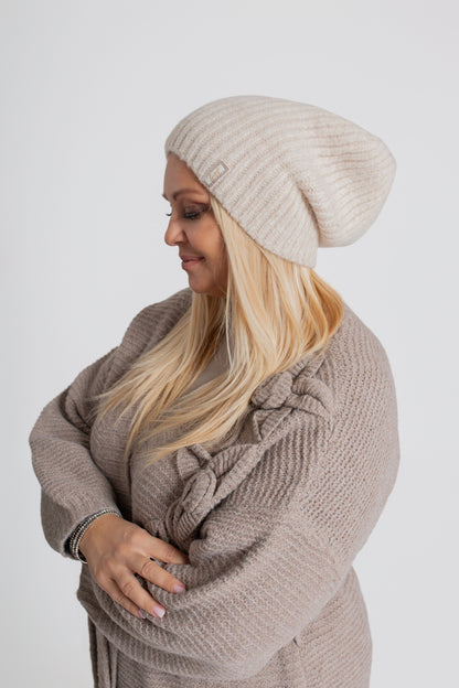 LUMI Czapka damska beanie z logo