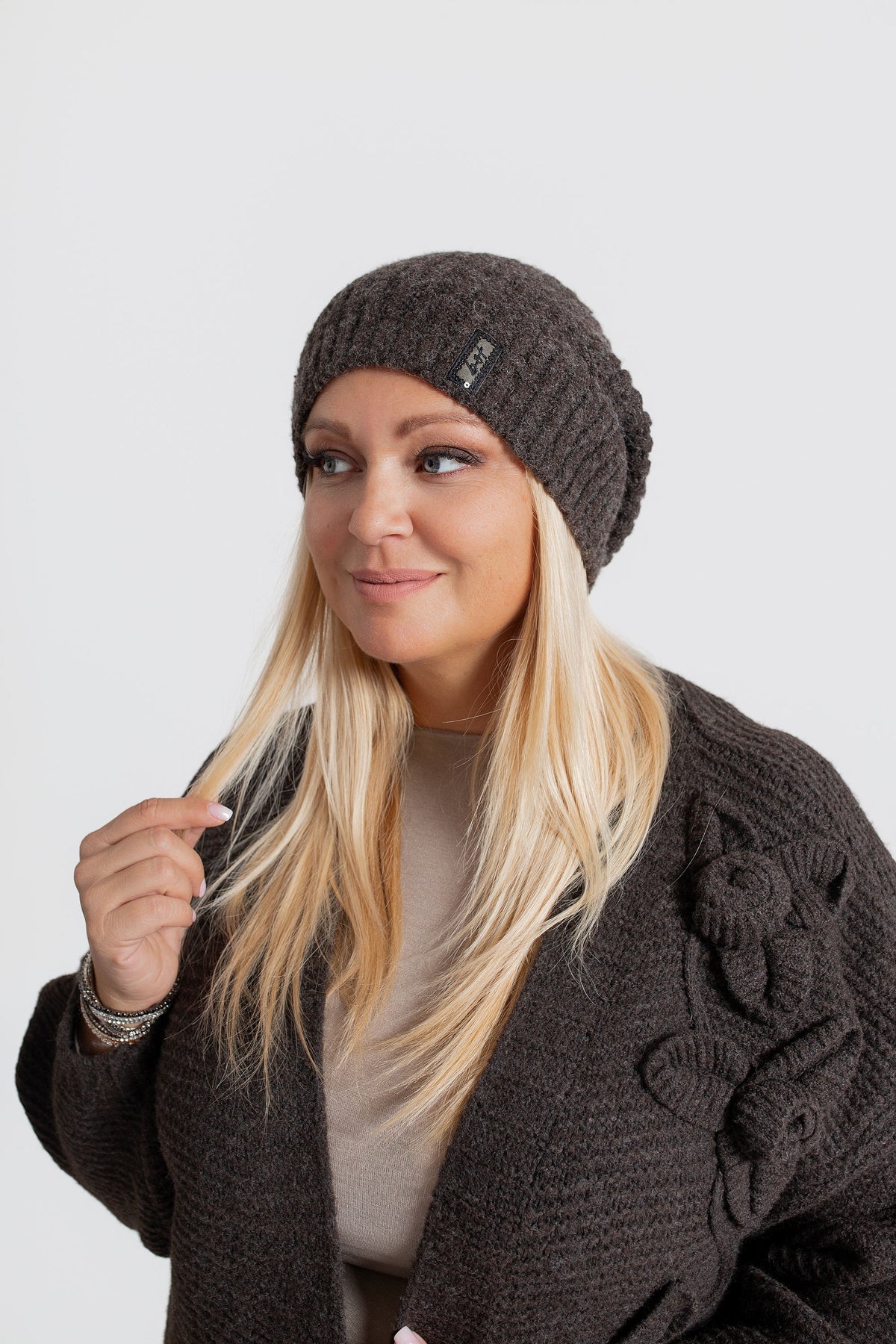 LUMI Czapka damska beanie z logo